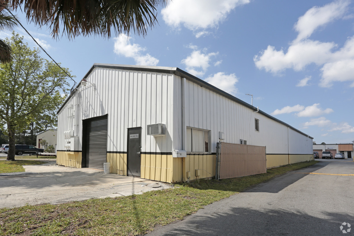 Leased & Sold | Mayport Warehouse | 151 Levy Road, Atlantic Beach, FL 32233