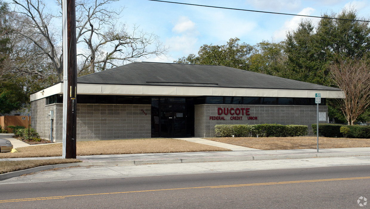 Sold | Urban Core Bank Branch | 2212 Myrtle Avenue North, Jacksonville, FL 32209